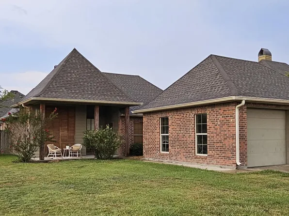101 Tara Oak Dr, Carencro, LA 70520
