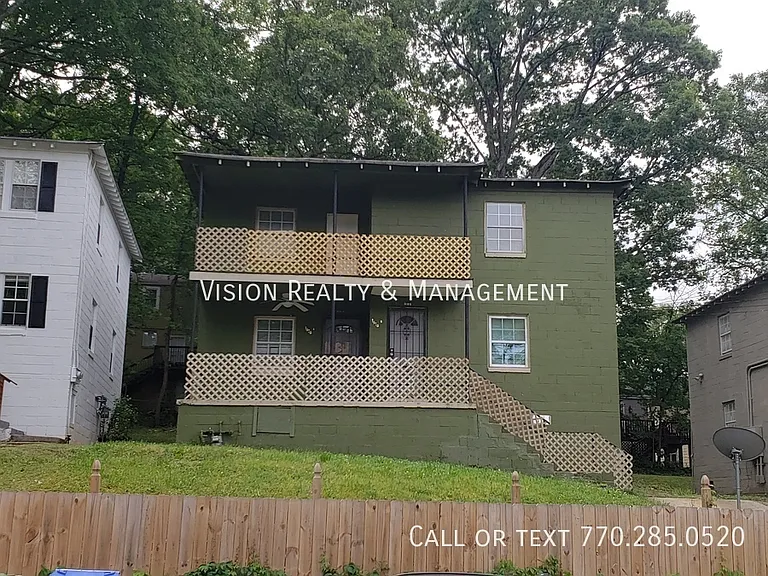 1070 Ollie Cir NW #A — Photo 2