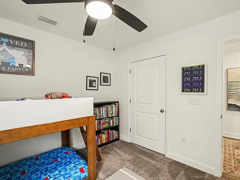 414 Grand Oaks Rd — Photo 32