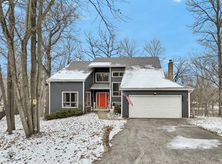 26 Woodland Ct, Park Forest, IL 60466