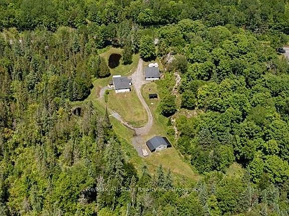 3rd image of 410 Etwell Rd