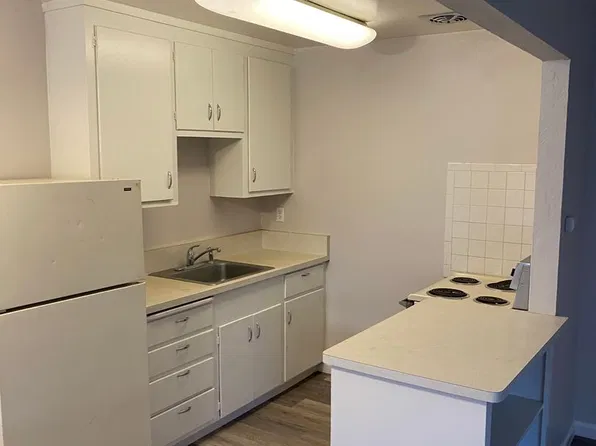 656 East, 656 East Ave #F, Chico, CA 95926