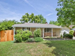2705 Clover Ln, Sacramento, CA 95821