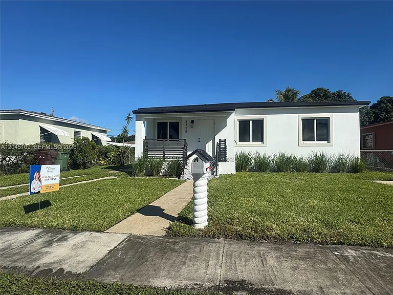 3455 E 1st Ct — Photo 14