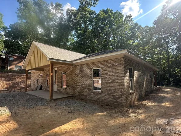 2319 Tanglewood Dr, Albemarle, NC 28001