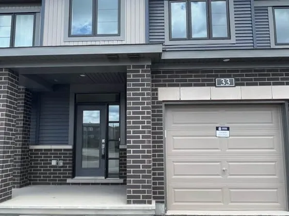 33 Watchim St, Ottawa, ON K4A 5K6