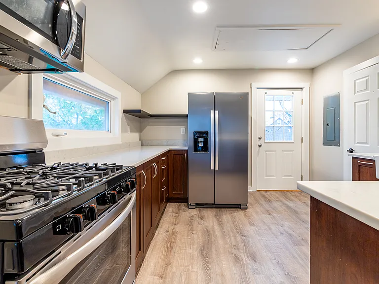 908 Fruit Ave #UP — Photo 18