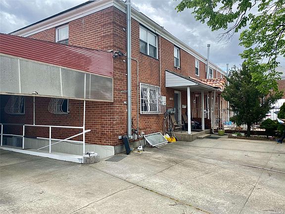 2nd image of 8620 Astoria Blvd