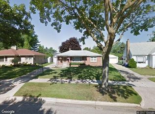 219 Westmont Dr NW, Grand Rapids, MI 49504