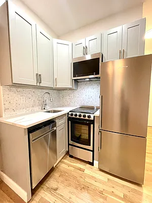 Rented by J PRESTON AND ASSOCIATES INC | media 11