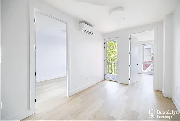 Rented by Brooklyn Group | media 4