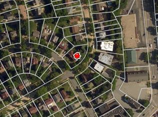 196-200 Newburn Dr, Pittsburgh, PA 15216