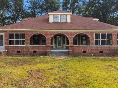 37 Madison St, Pickens, MS, 39146