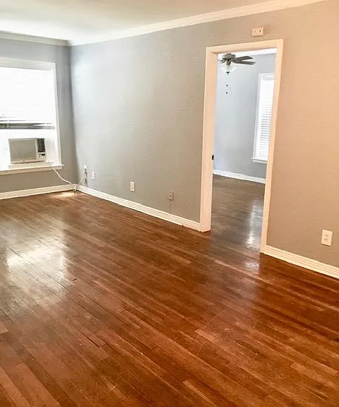 2501 Shakespeare St #5 — Photo 3
