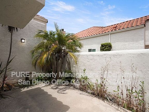 5th image of 4612 Villas Dr