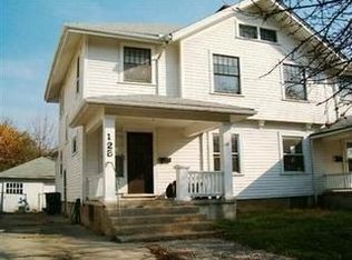 121 W Parkwood Dr, Dayton, OH 45405