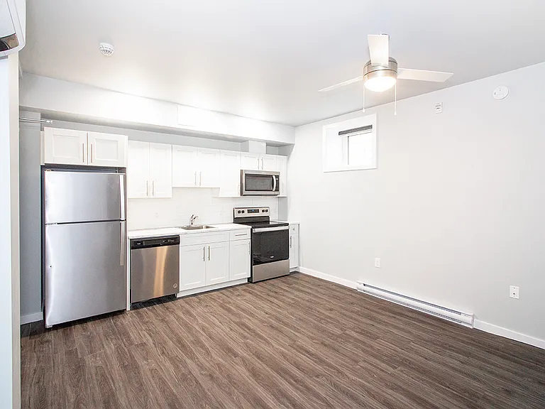 753 Wolseley Ave #105 — Photo 23