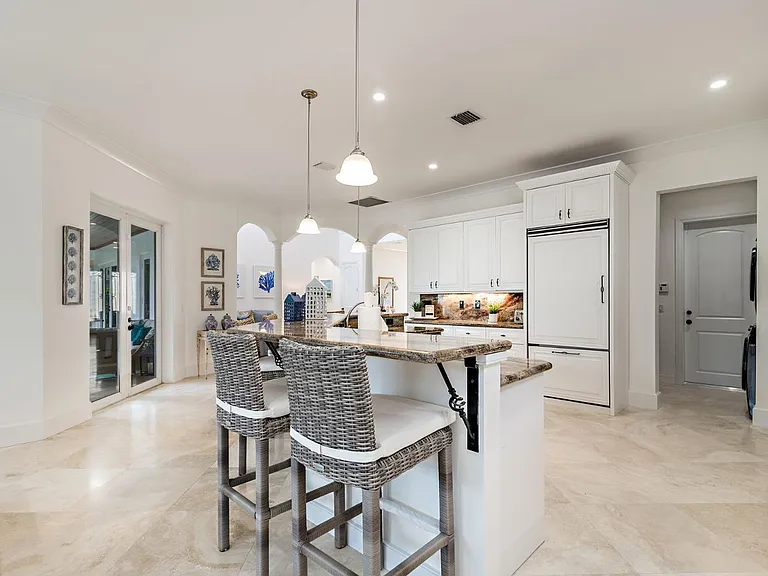 141 Gregory Pl — Photo 9