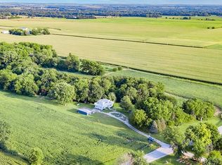 4462 E 2351st Rd, Leland, IL 60531