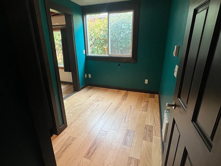 4851B NE Alberta Ct — Photo 23