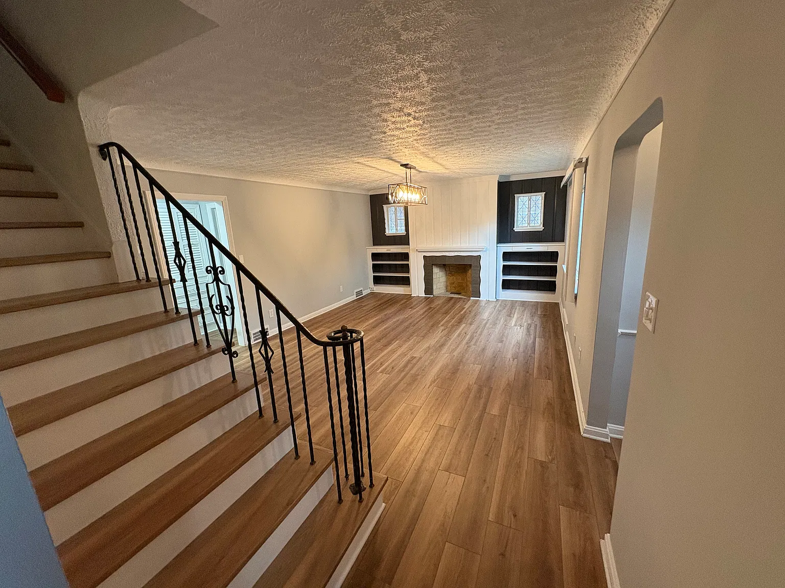 3 bed, 2500 sqft, $3,000 — Photo 4