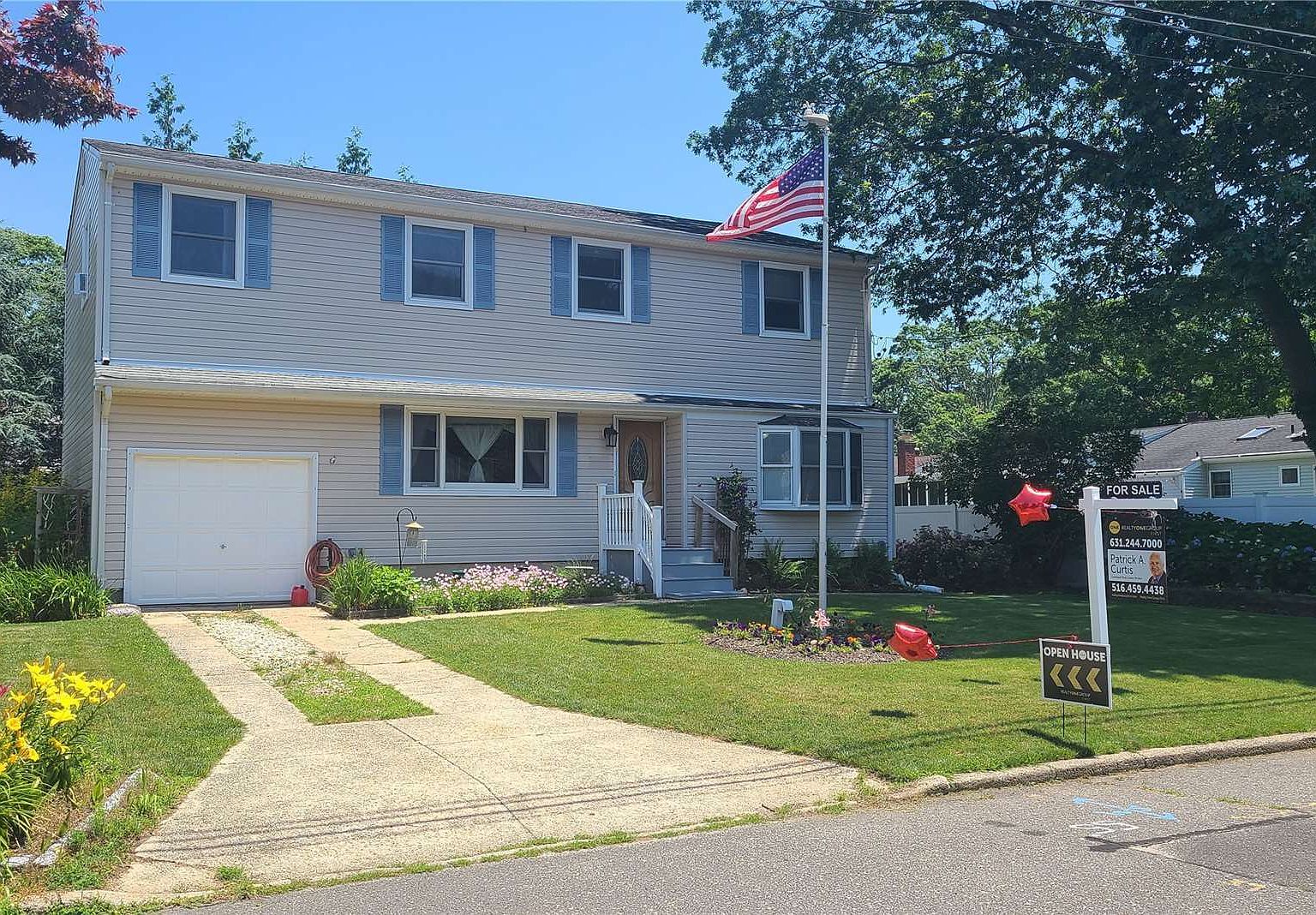 429 Bohemia Parkway, Sayville, NY 11782 Zillow