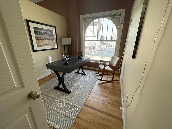 2nd image of 1555 California St Unit 4200