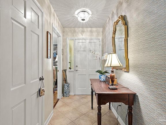 5th image of 5585 San Gabriel Dr