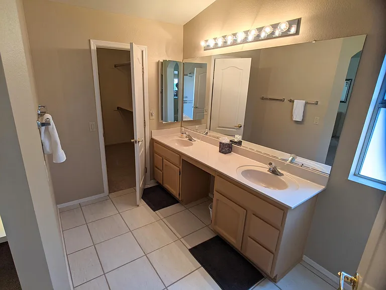 63945 E Orangewood Ln — Photo 11