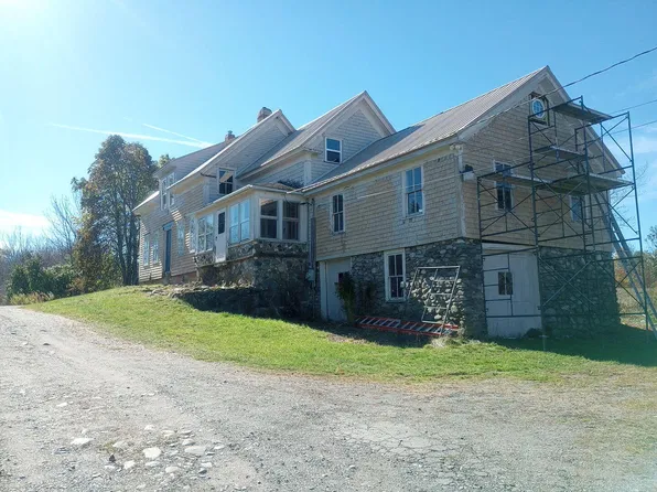 668 Town Farm Road, Unity, ME 04988