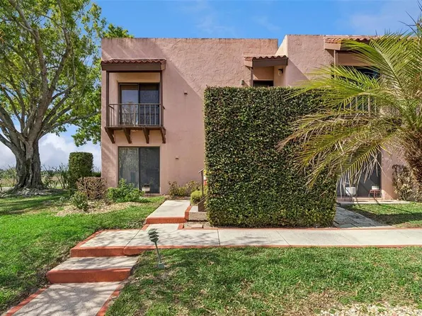 210 La Casa #210, Lake Wales, FL 33898