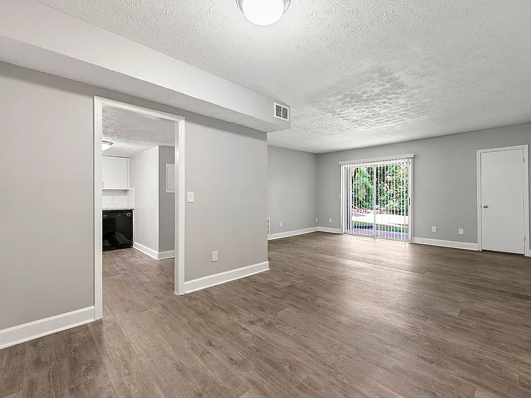 Pines at Lawrenceville Apartments — Photo 42