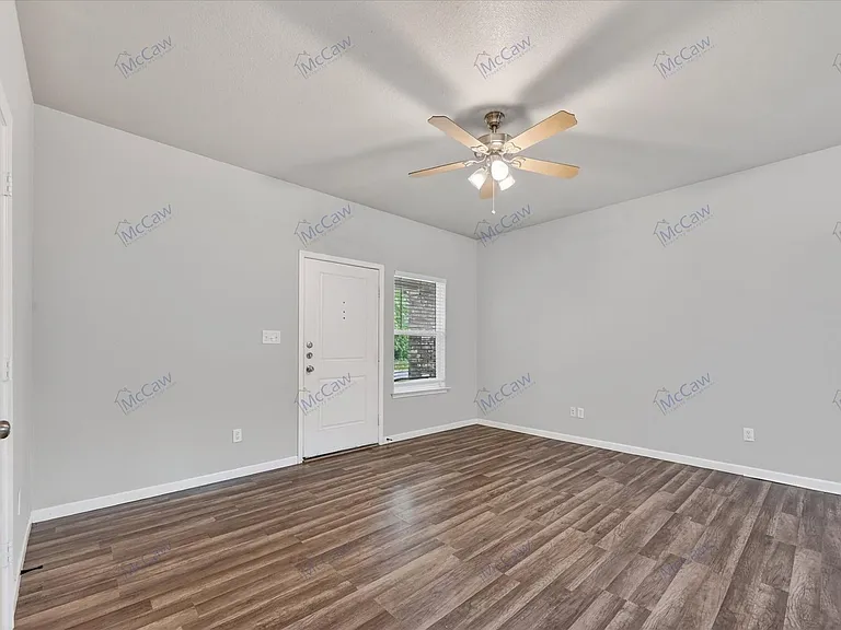 2312 Gilmer St — Photo 4