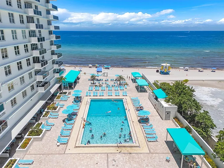 3725 Ocean Dr #Penthouse 03 — Photo 4