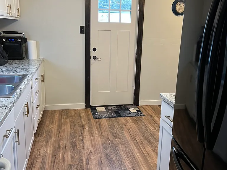 807 Concord Ln #811 — Photo 2