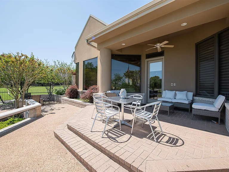 4776 Stonebriar Cir — Photo 40