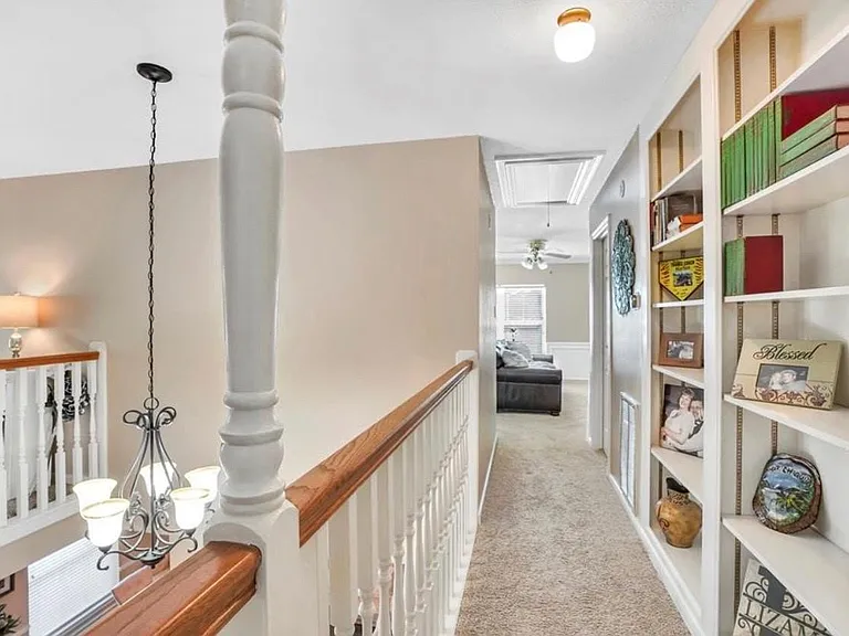 18214 Spruce Creek Dr — Photo 19