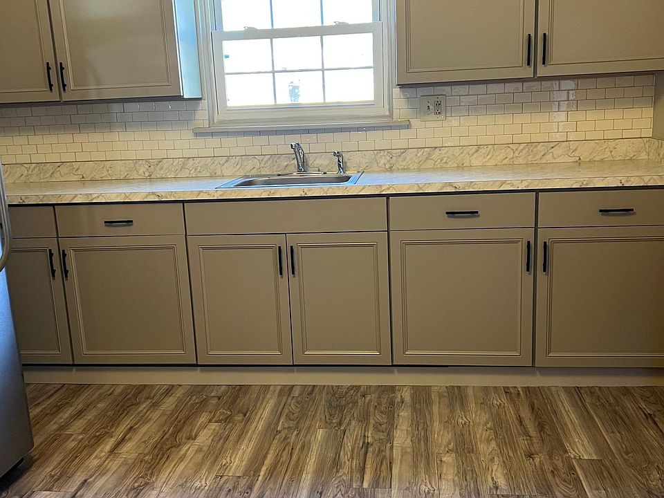 3924 Main Rd, Hunlock Creek, PA 18621 Zillow