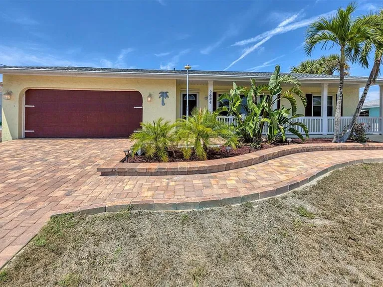 2684 Titania Rd — Photo 1