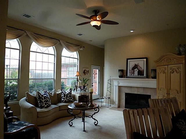1st image of 7912 Constitution Dr