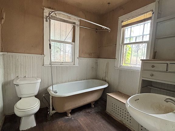 5th image of 206 PIEDMONT AVE