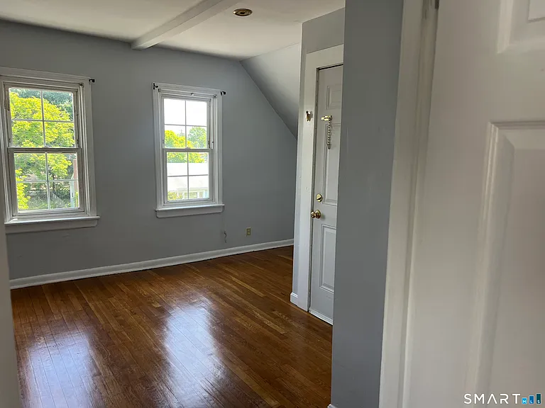 137 Hollister Ave — Photo 7