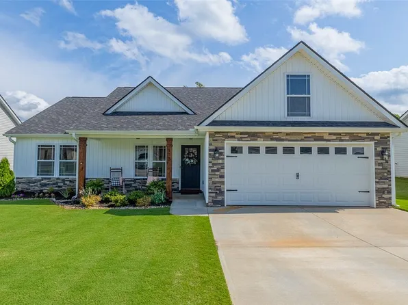 113 Highlands Dr, Belton, SC 29627