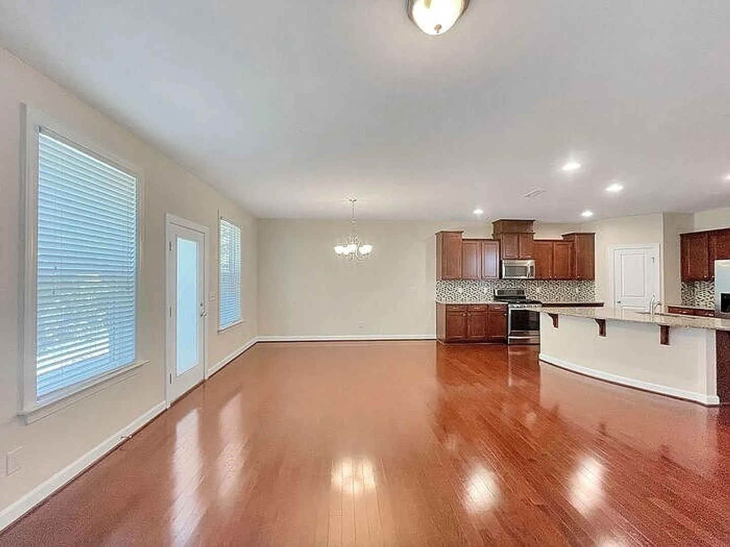 Room in 3 Bedroom Home at Pecan Ridge Dr — Photo 3
