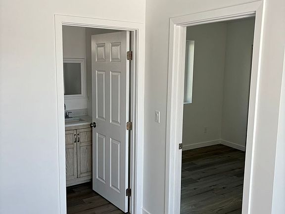 4th image of 2377 Del Rosa Ave #3
