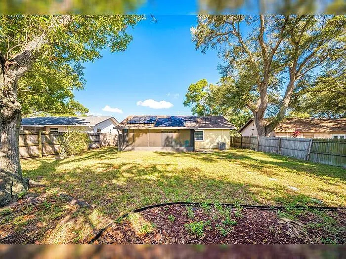 11414 Walsingham Rd — Photo 29