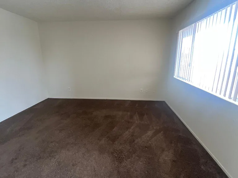 3317 N Pleasant Ave #201 — Photo 4