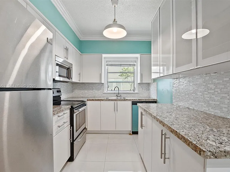 2200 S Ocean Dr #N103 — Photo 2