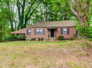 62 4th St, Newnan, GA 30263