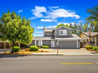 9220 Rancho Hills Dr, Gilroy, CA 95020